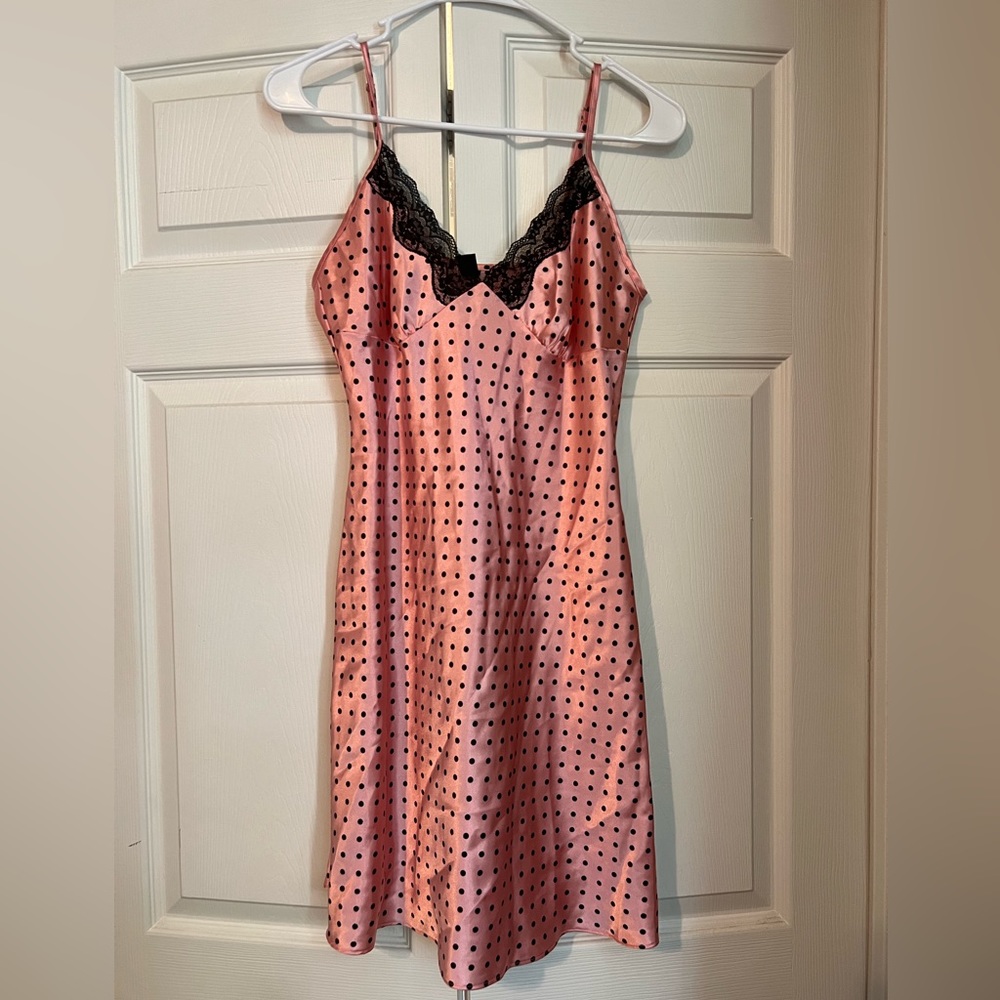 Ambrielle pink polka dot slip